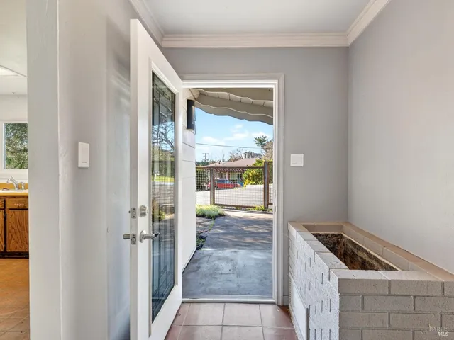 $725,000 | 221 Hayman Court, Santa Rosa, CA 95409