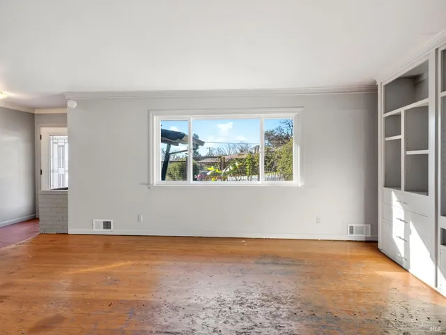 $725,000 | 221 Hayman Court, Santa Rosa, CA 95409