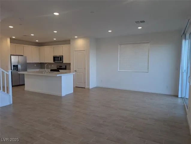 $2,200 | 246 Kobuk Avenue, Henderson, NV 89011