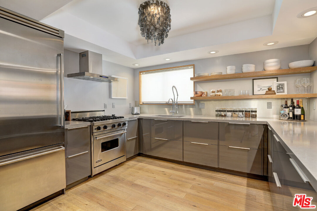 828 19th Street, Unit C Santa Monica, CA 90403 - Photo 13 of 29