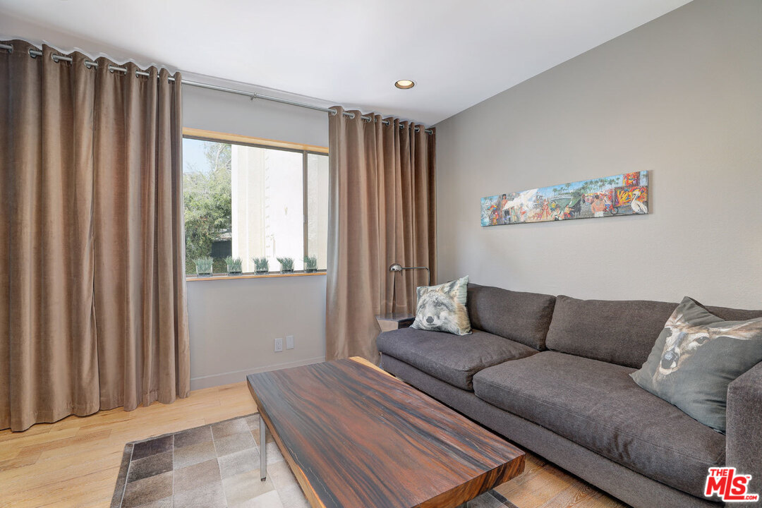 828 19th Street, Unit C Santa Monica, CA 90403 - Photo 8 of 29