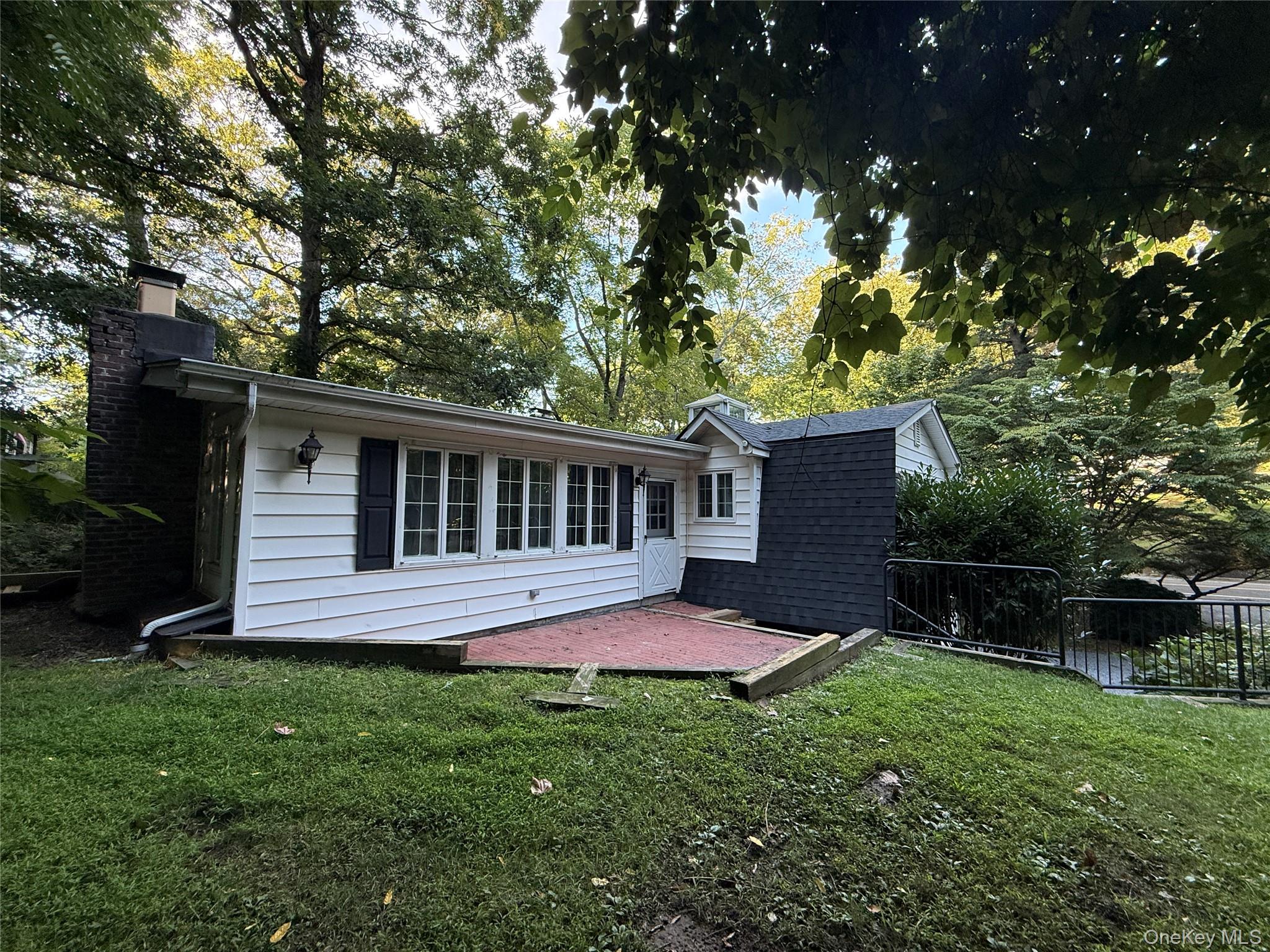 70 Rinaldo Road Northport, NY 11768 - Photo 3 of 8 Gallery Image 3
