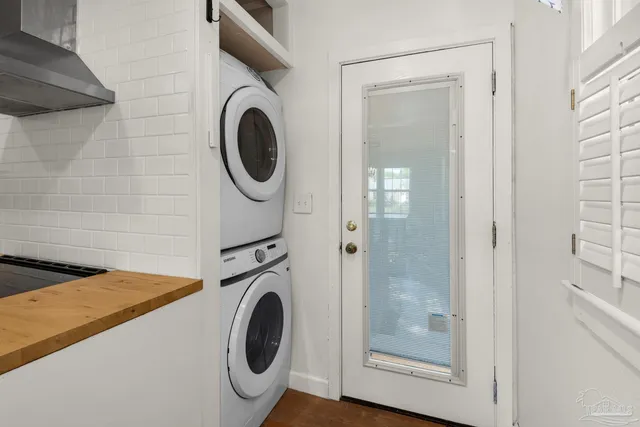 $415,000 | 1813 East Maxwell Street, Pensacola, FL 32503