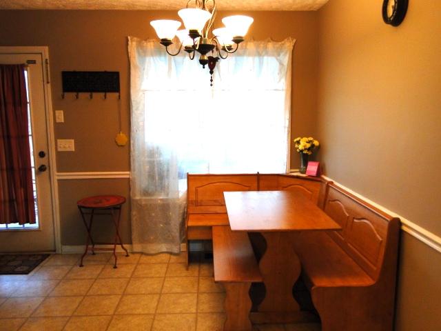 301 Webb Road Bell Buckle, TN 37020 - Photo 5 of 18 Dining room ajoining kitchen.