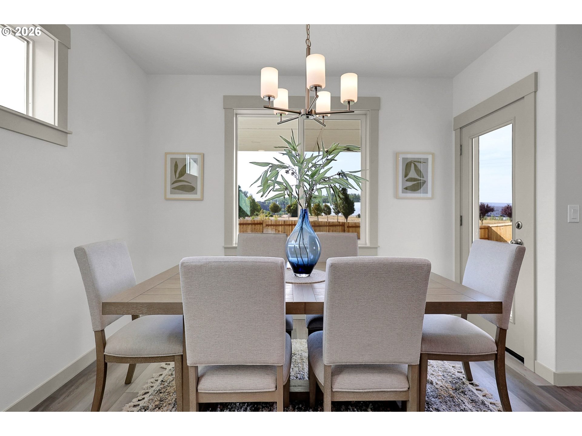 1018 South 52nd Street Springfield, OR 97478 - Photo 8 of 13 a dining room with furniture and window