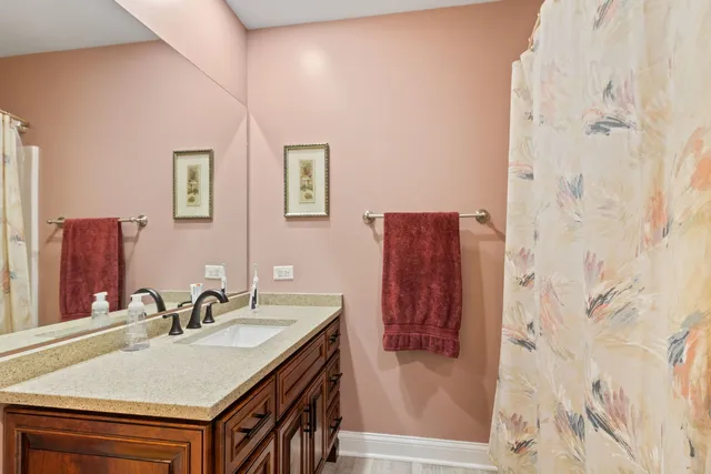 $600,000 | 24412 West Park River Lane, Shorewood, IL 60404