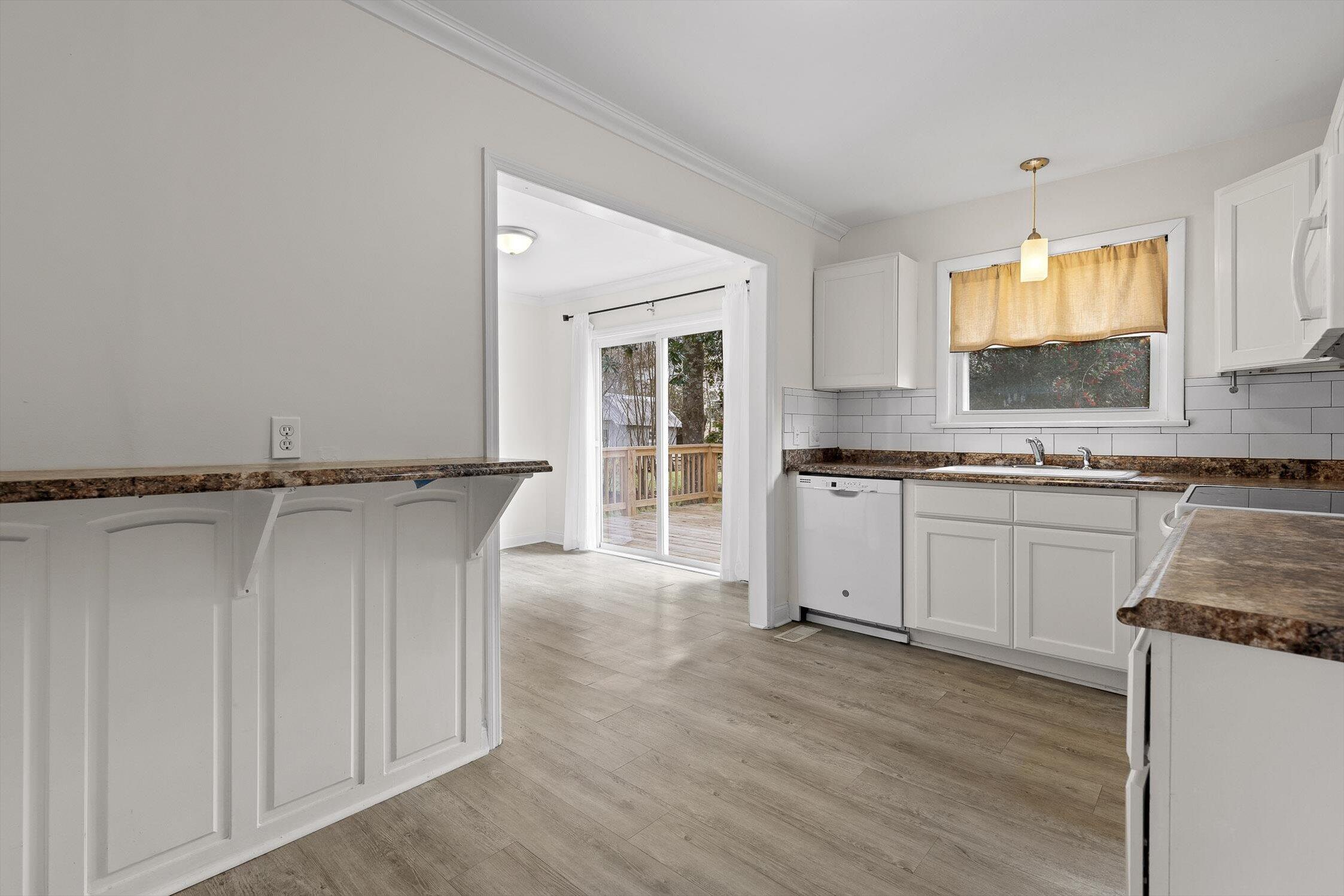 6010 Ridgeview Circle Hixson, TN 37343 - Photo 10 of 28 6010 Ridgeview Cir.