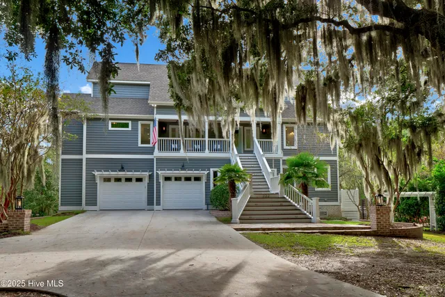 $2,200,000 | 222 Sea Gull Lane, Wilmington, NC 28409