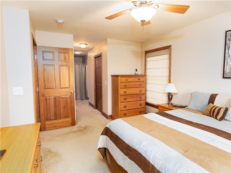 208 Howard Road Sewickley, PA 15143 - Photo 14 of 25