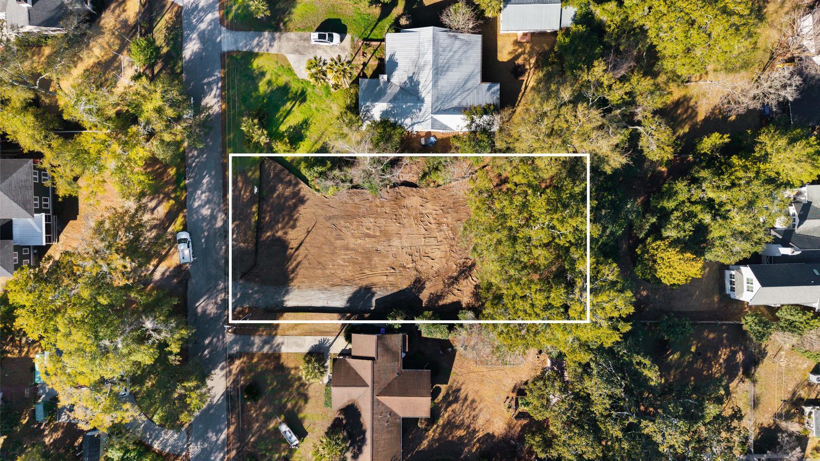 272 Quince Street Mount Pleasant, SC 29464 - Photo 2 of 6 11