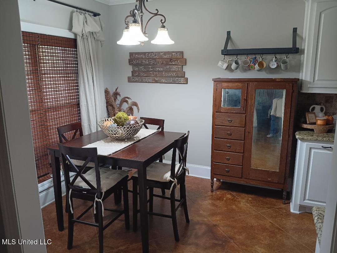 312 Alicetowne Landing Brandon, MS 39047 - Photo 11 of 48 Dining 2