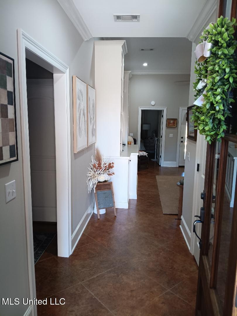 312 Alicetowne Landing Brandon, MS 39047 - Photo 2 of 48 Foyer 1