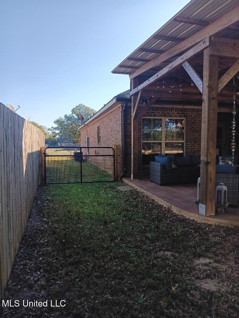 312 Alicetowne Landing Brandon, MS 39047 - Photo 45 of 48 Backyard 3