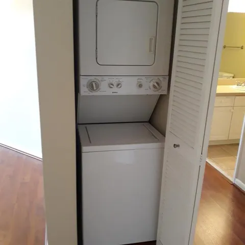 $350,000 | 520 Southeast 5th Avenue, Unit 3704, Fort Lauderdale, FL 33301