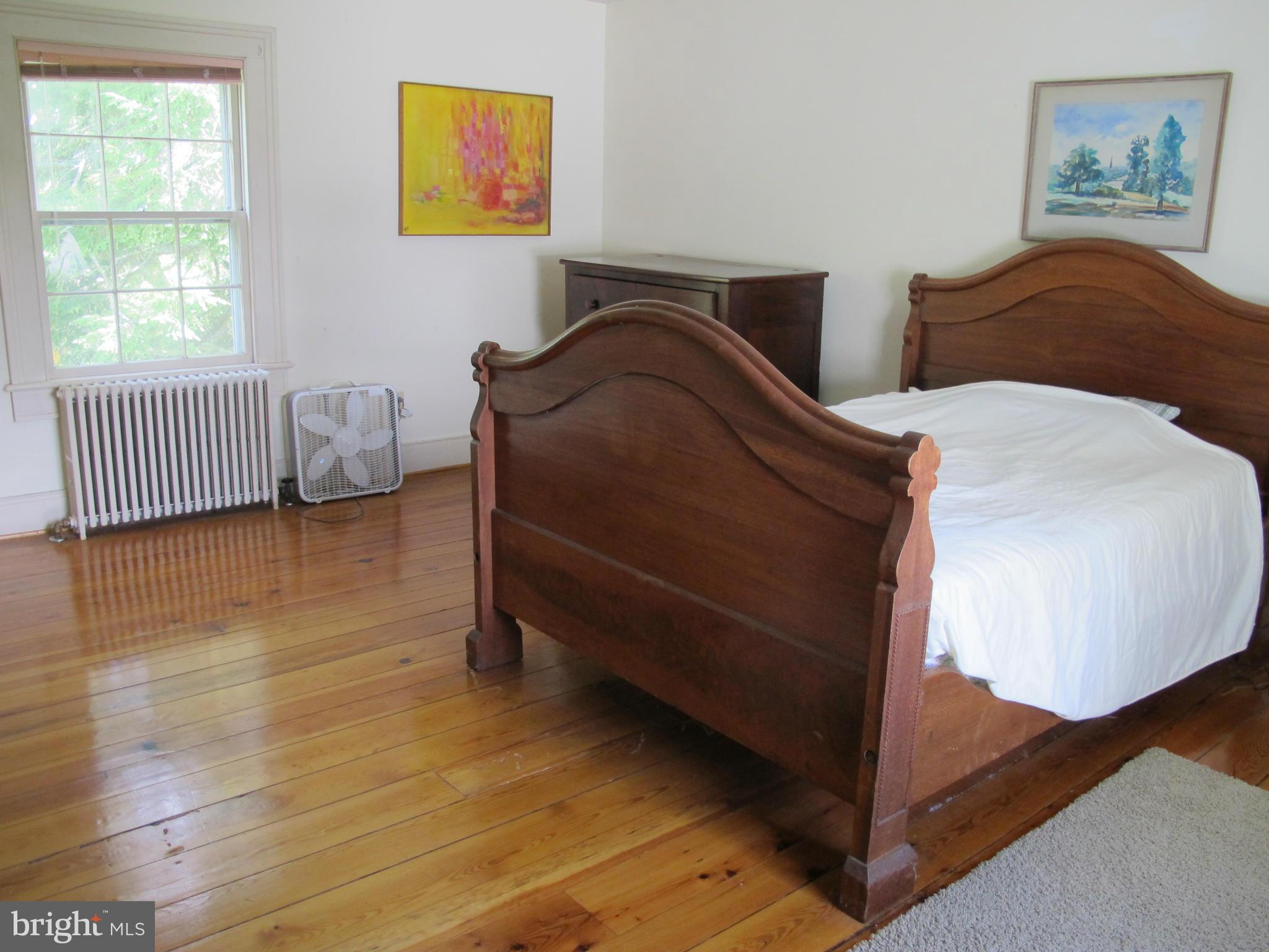 3910 Lea Road Marshall, VA 20115 - Photo 4 of 8 Bedroom