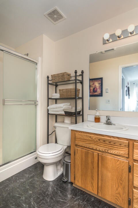 19528 Apache Road Bend, OR 97702 - Photo 22 of 27 Primary Suite Bath