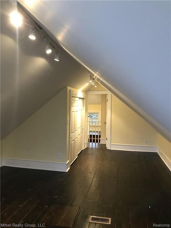 5080 Colf Road Carleton, MI 48117 - Photo 12 of 25