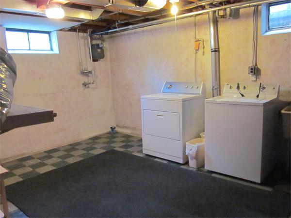 34 Redden Road Springfield, MA 01119 - Photo 16 of 20 a bathroom with a sink and a mirror