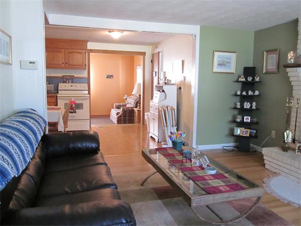 34 Redden Road Springfield, MA 01119 - Photo 6 of 20 a living room with furniture and a rug