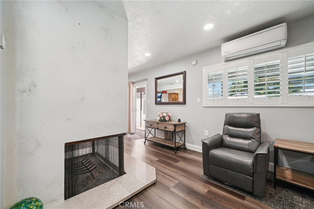 901 North Acacia Avenue Rialto, CA 92376 - Photo 10 of 61