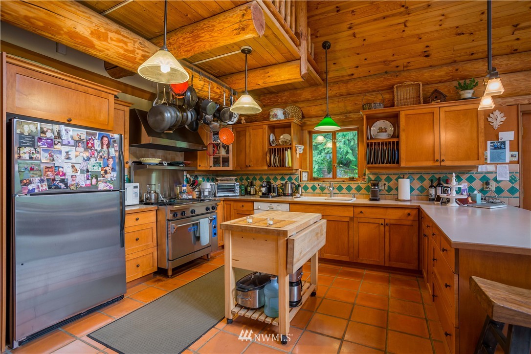 6022 Bell Creek Road Deming, WA 98244 - Photo 11 of 24 Gallery Image 11