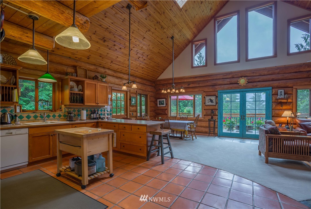 6022 Bell Creek Road Deming, WA 98244 - Photo 8 of 24 Gallery Image 8