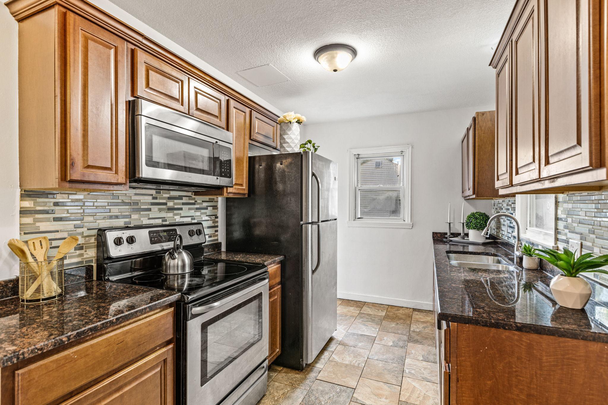 6329 47th Avenue North Crystal, MN 55428 - Photo 11 of 43