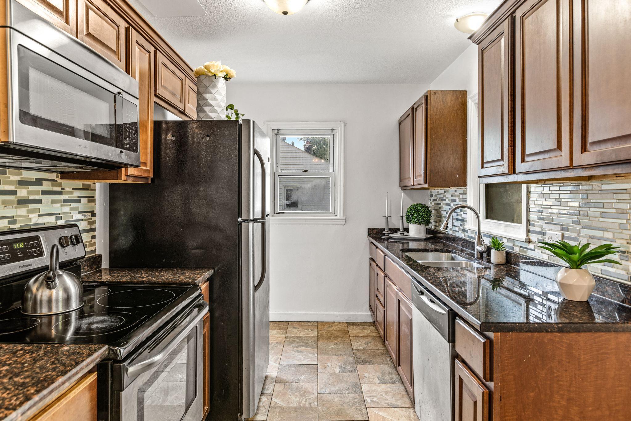 6329 47th Avenue North Crystal, MN 55428 - Photo 12 of 43