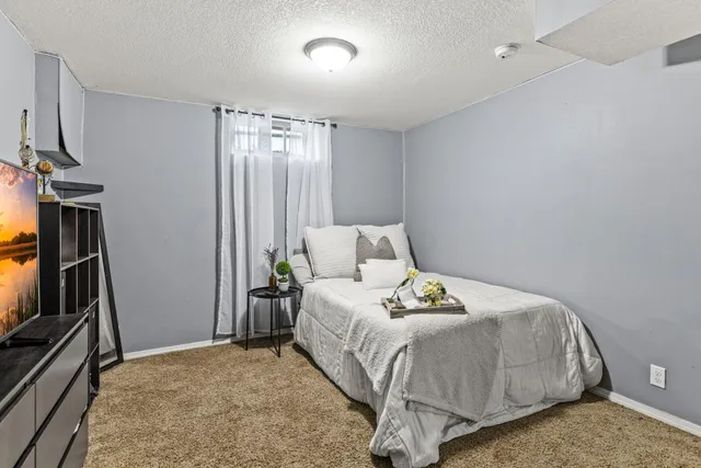 $275,000 | 6329 47th Avenue North, Crystal, MN 55428