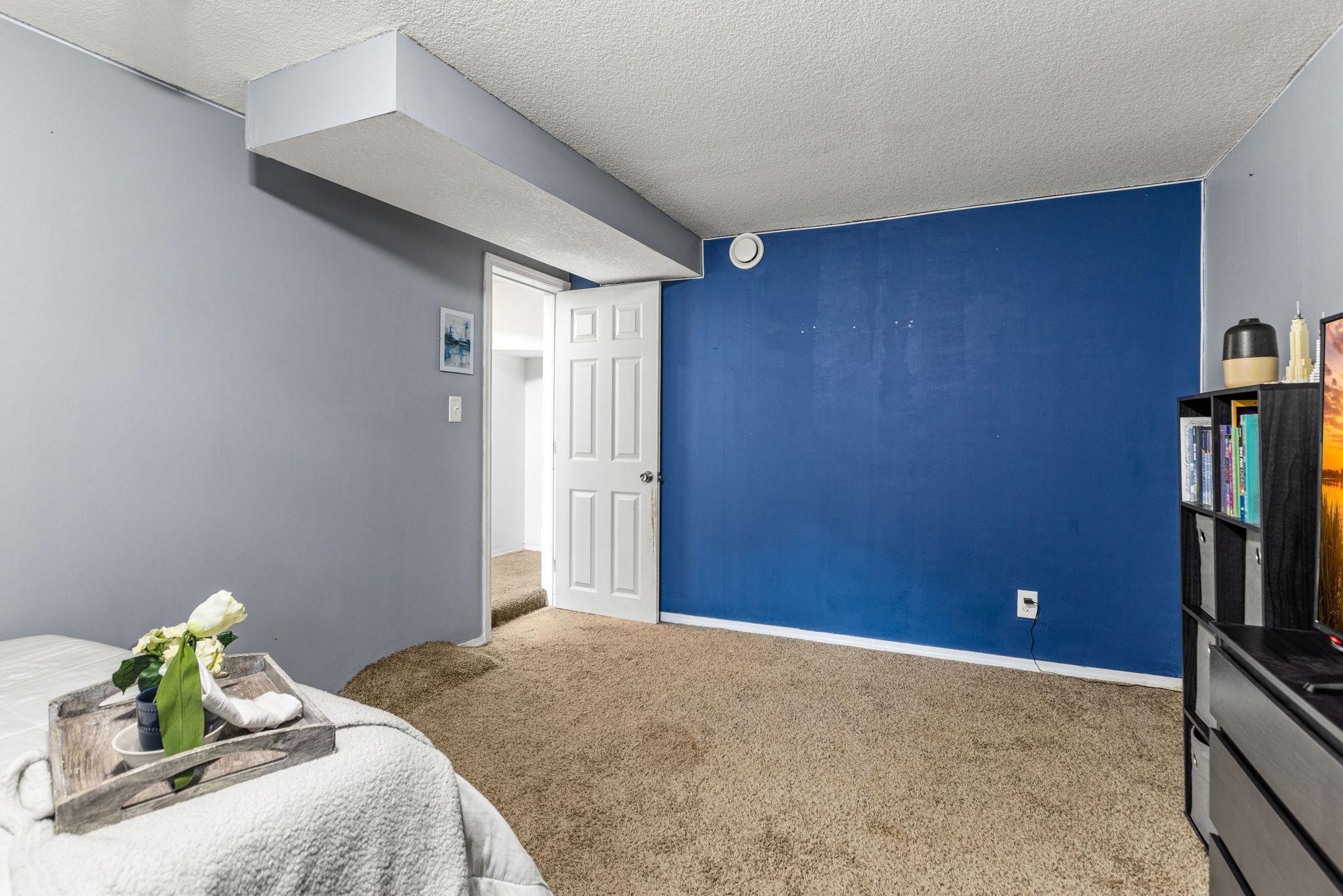 6329 47th Avenue North Crystal, MN 55428 - Photo 24 of 43