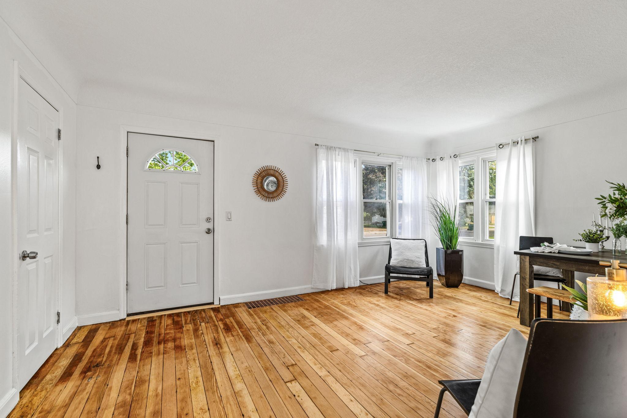 6329 47th Avenue North Crystal, MN 55428 - Photo 5 of 43