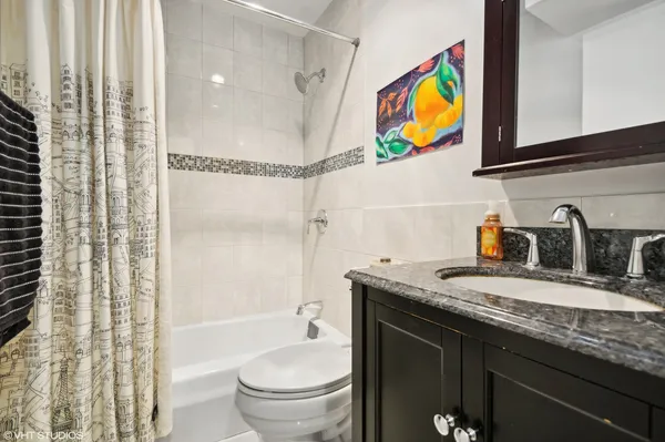 $1,750 | 2201 North Cleveland Avenue, Unit 502, Chicago, IL 60614