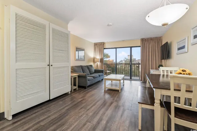 $165,000 | 210 75th Avenue North, Unit 4032, Myrtle Beach, SC 29572