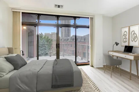 $550,000 | 400 North Clinton Street, Unit 401, Chicago, IL 60654