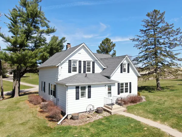 $675,000 | E6993 County Rd Y, Viroqua, WI 54665