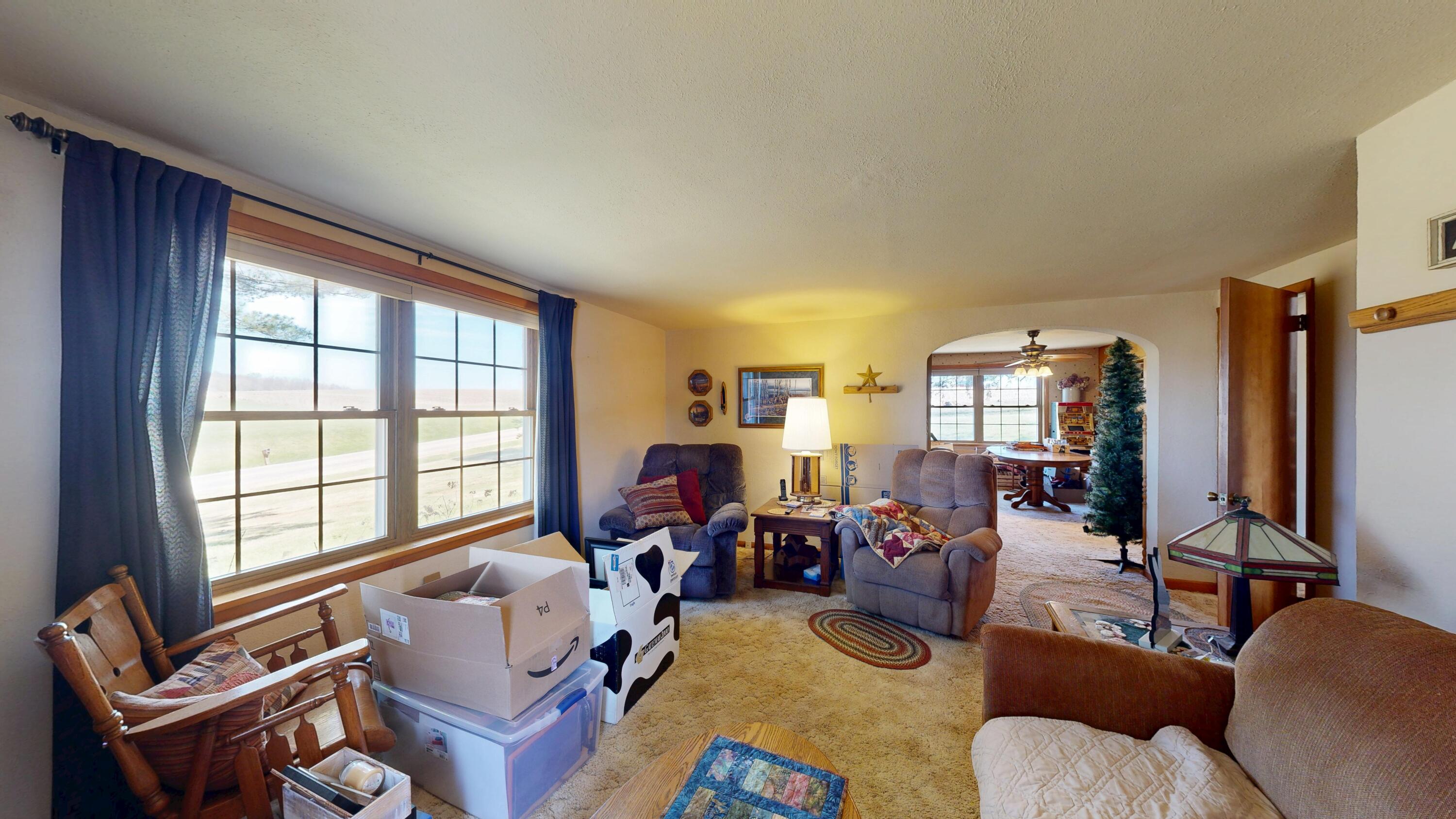 E6993 County Rd Y Viroqua, WI 54665 - Photo 13 of 51 Living Room