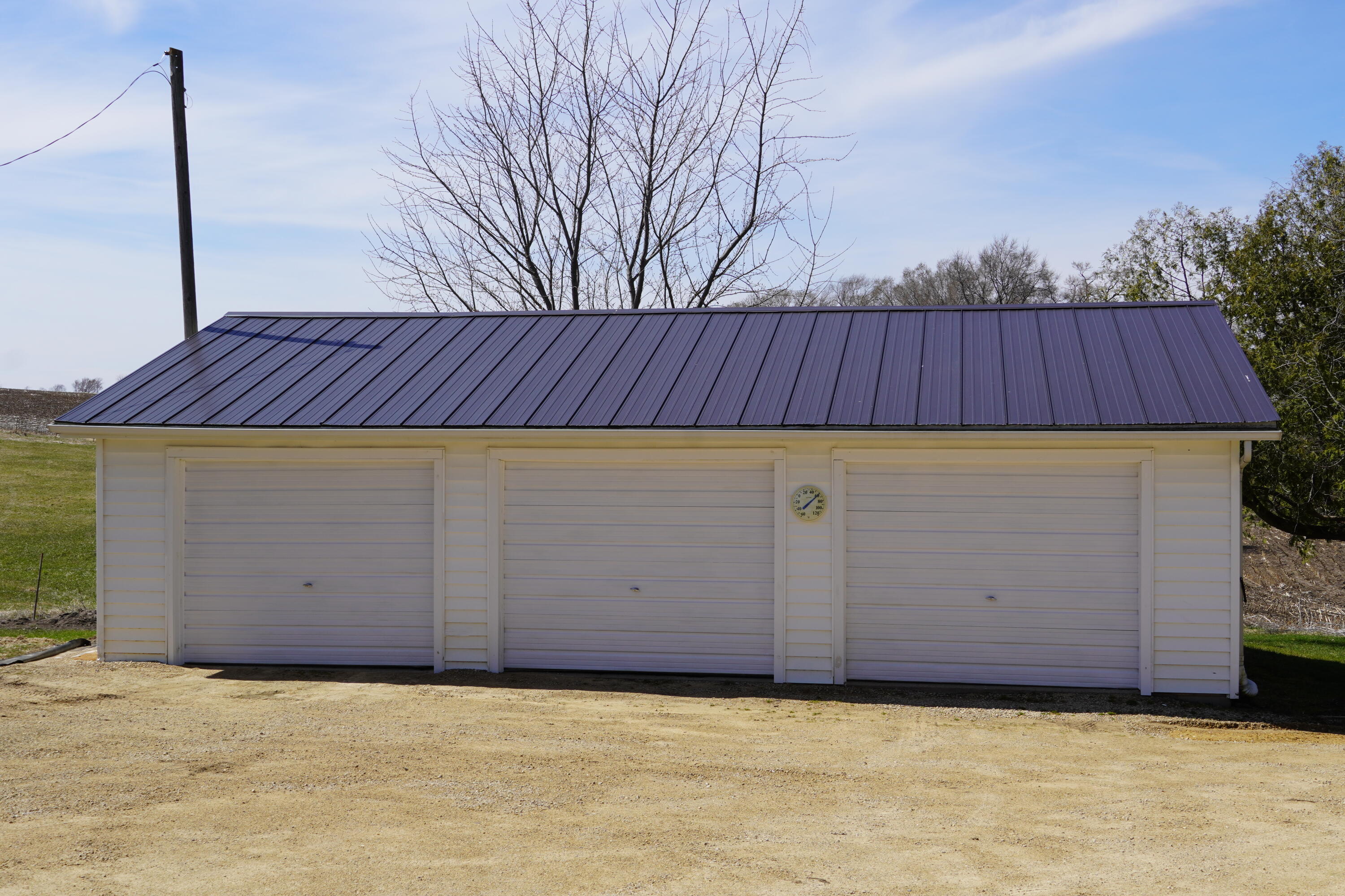 E6993 County Rd Y Viroqua, WI 54665 - Photo 33 of 51 Garage