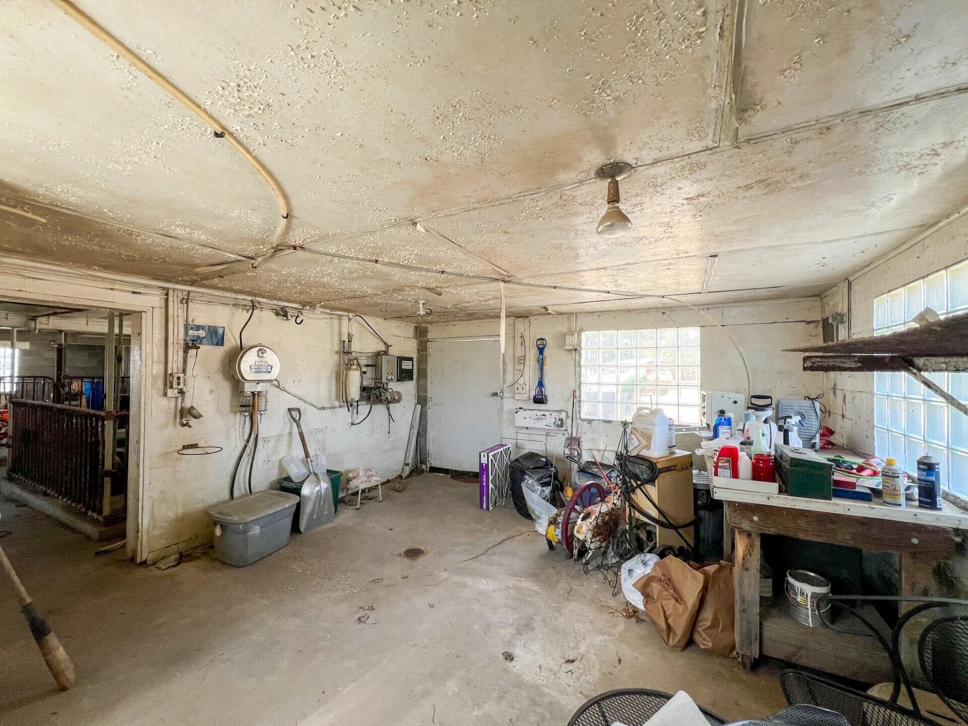 E6993 County Rd Y Viroqua, WI 54665 - Photo 41 of 51 Barn