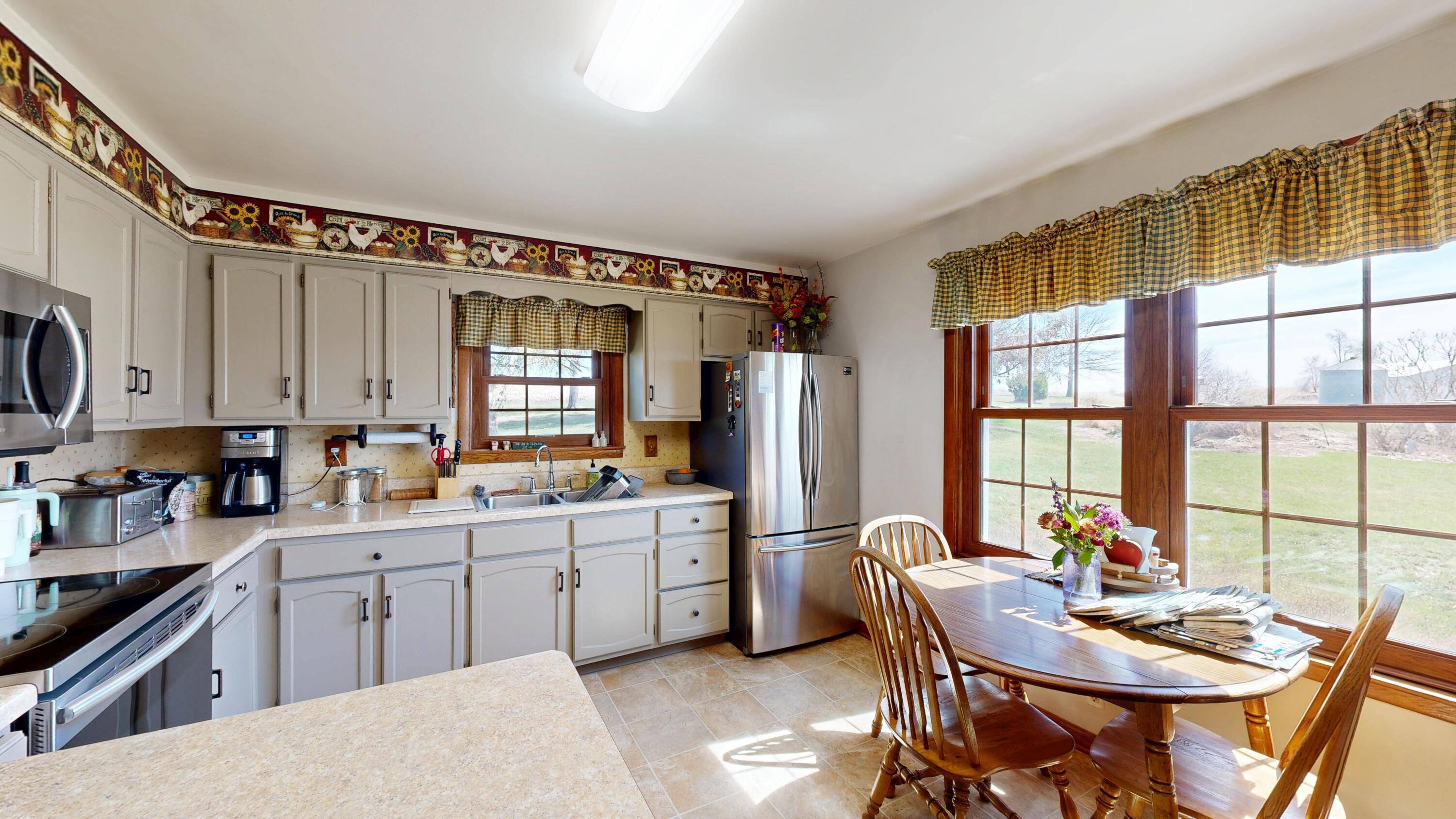 E6993 County Rd Y Viroqua, WI 54665 - Photo 5 of 51 Kitchen