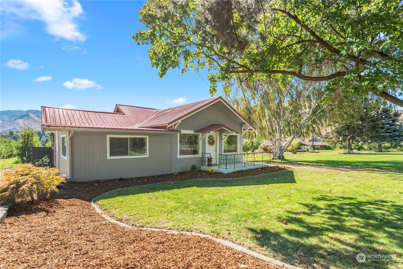 3903 Old Monitor Road Cashmere, WA 98815 - Photo 3 of 33 Gallery Image 3