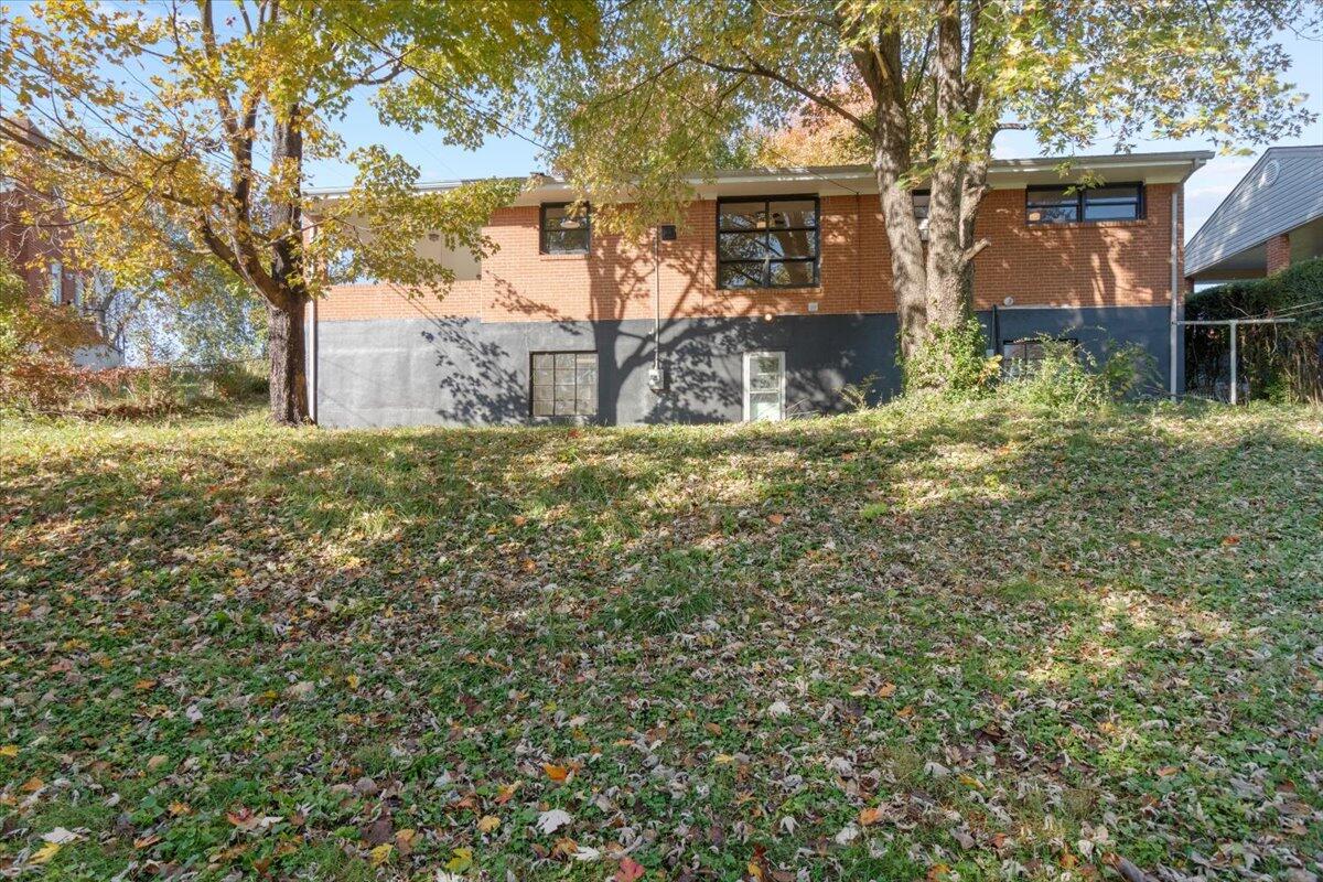 4209 Oliver Road Northeast Roanoke, VA 24012 - Photo 16 of 24 Back Yard Center