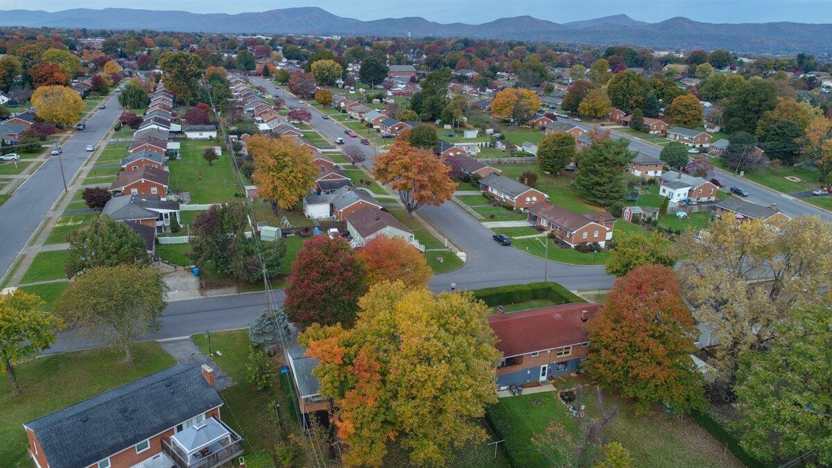 4209 Oliver Road Northeast Roanoke, VA 24012 - Photo 17 of 24 Neighborhood