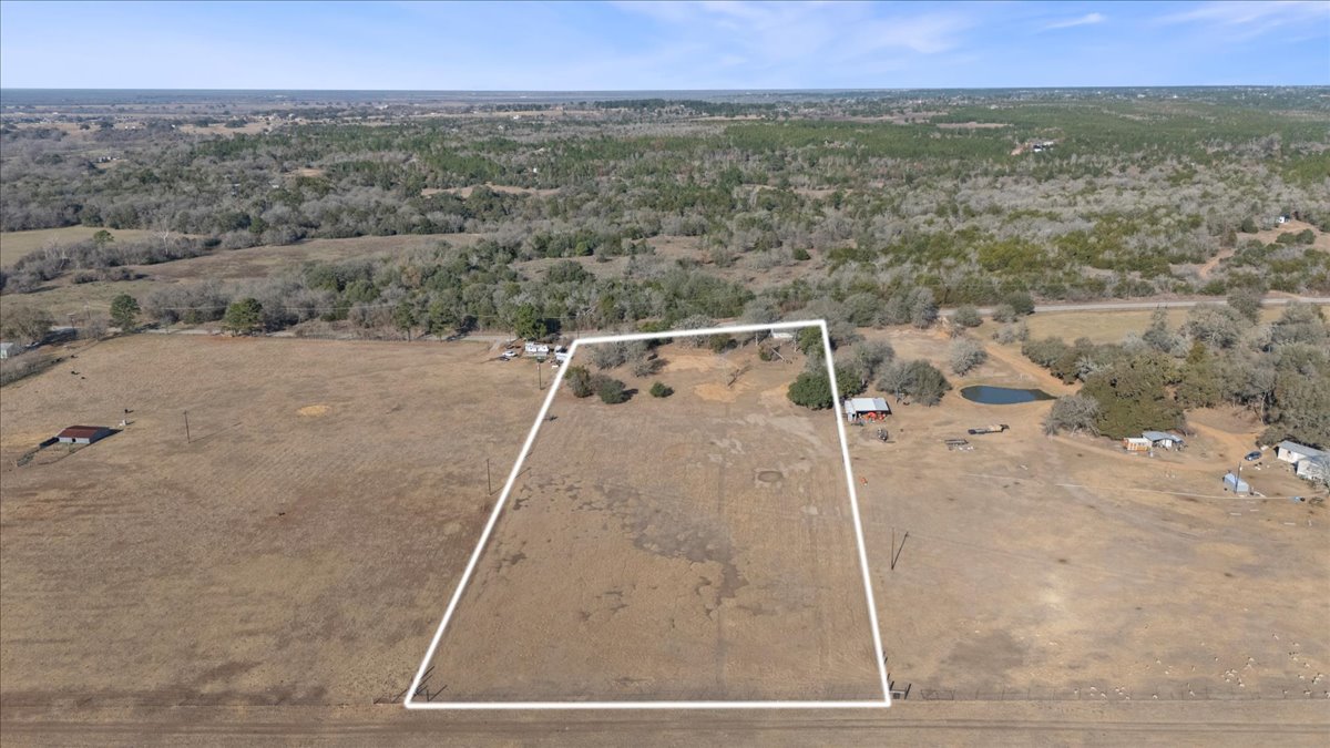 303 Ponderosa Road Bastrop, TX 78602 - Photo 31 of 34 a view of a outdoor space