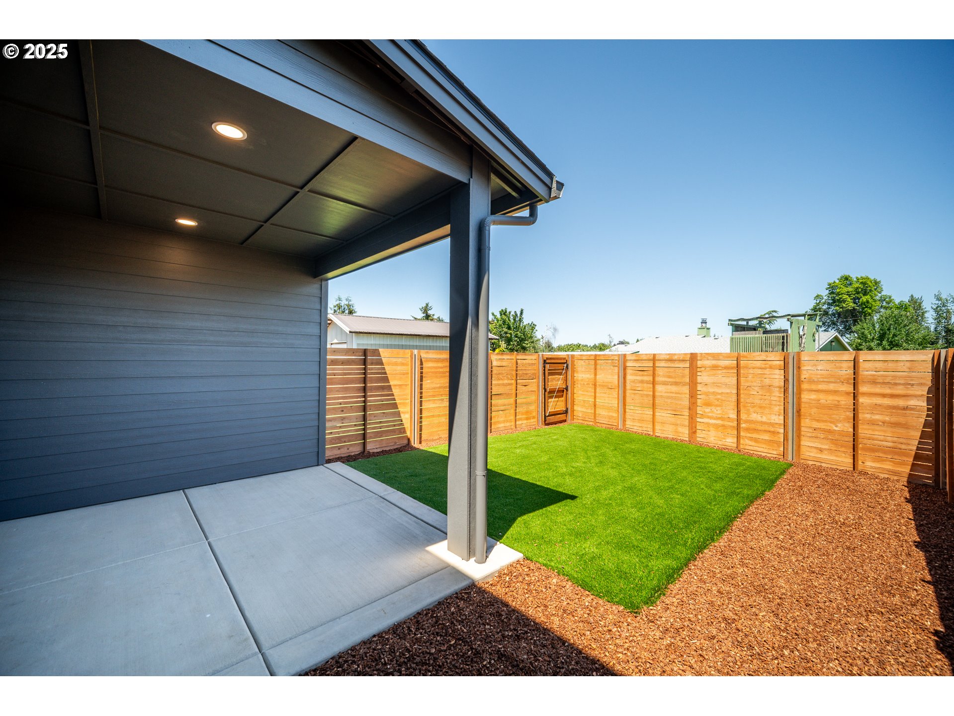 619 East Heintz Street Molalla, OR 97038 - Photo 13 of 31