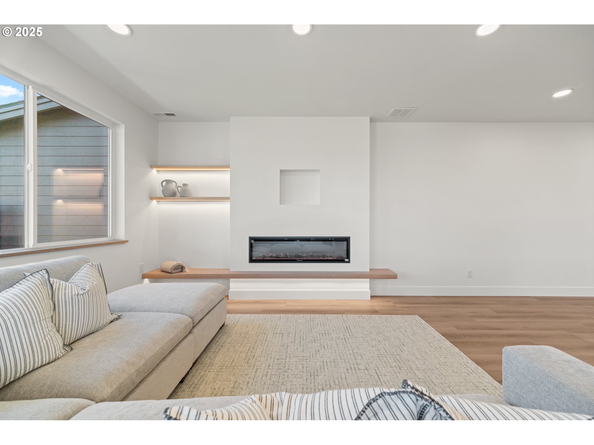 619 East Heintz Street Molalla, OR 97038 - Photo 17 of 31