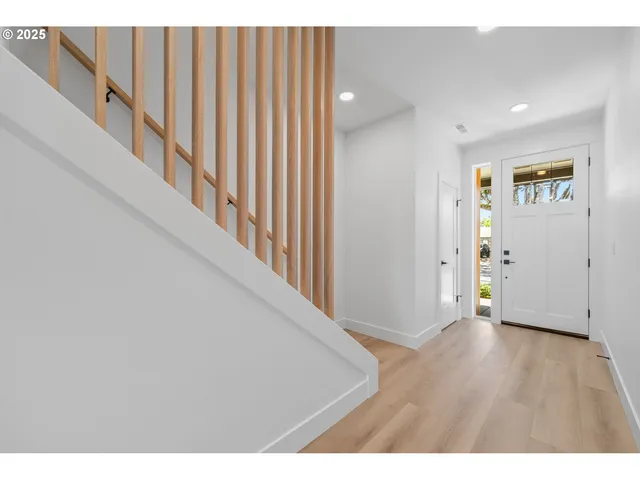 $429,900 | 619 East Heintz Street, Molalla, OR 97038