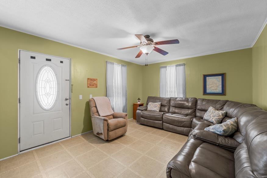 400 East Travis Street Mexia, TX 76667 - Photo 2 of 17