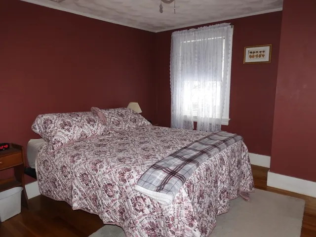 $579,900 | 160 1/2 East Street, Methuen, MA 01844