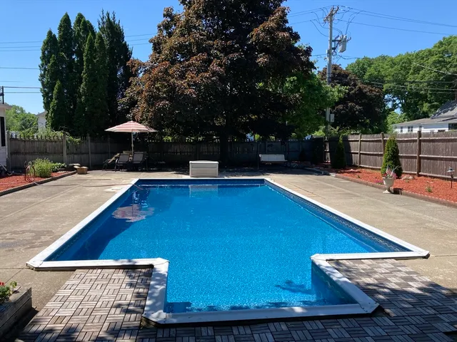 $579,900 | 160 1/2 East Street, Methuen, MA 01844