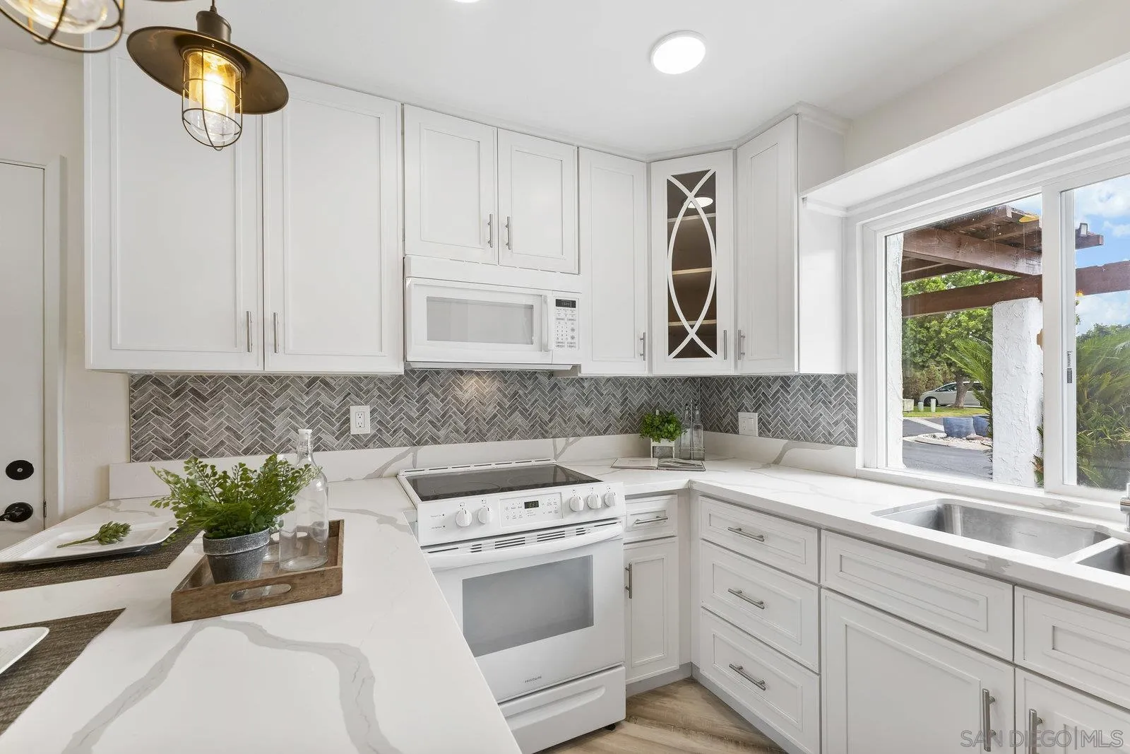 1088 Bostonia Street El Cajon, CA 92021 - Photo 17 of 29